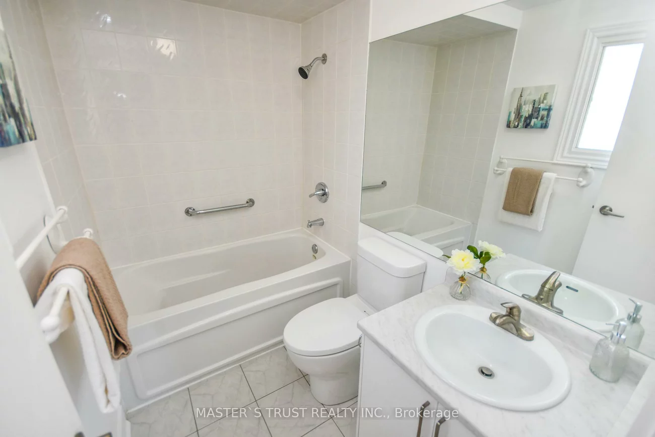 197, Browning, Letitia Heights, Barrie