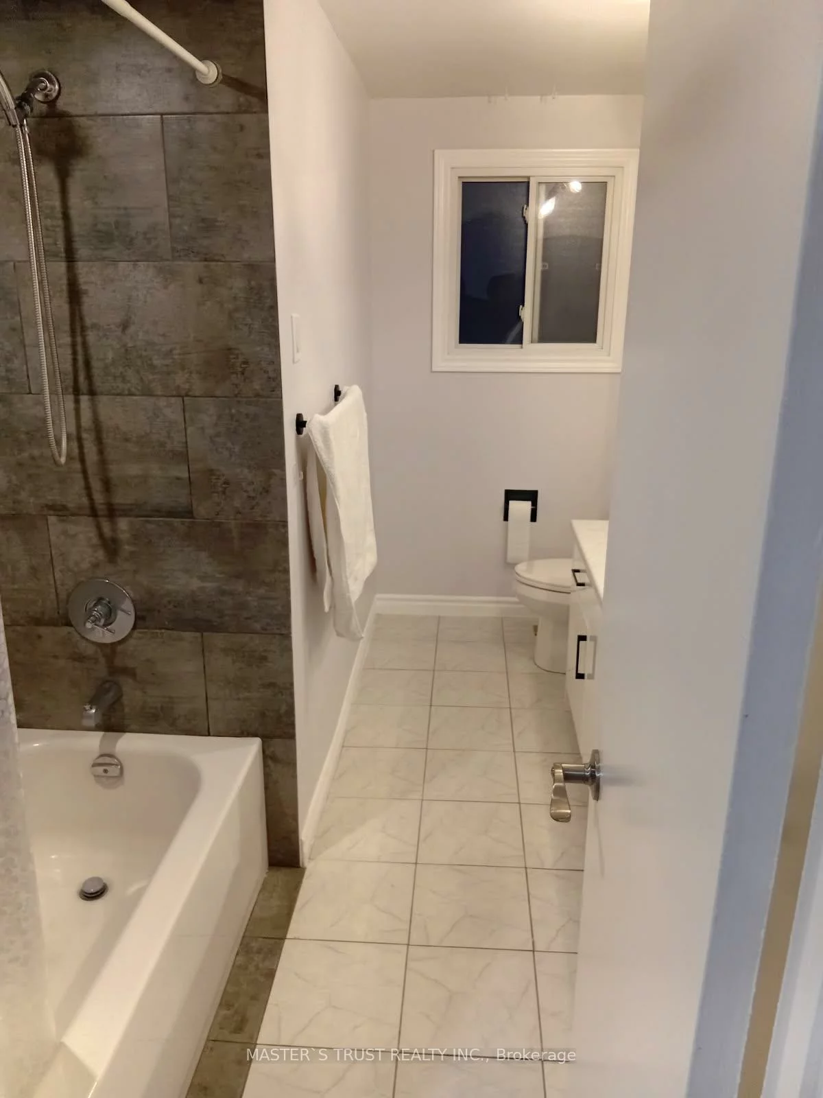 197, Browning, Letitia Heights, Barrie