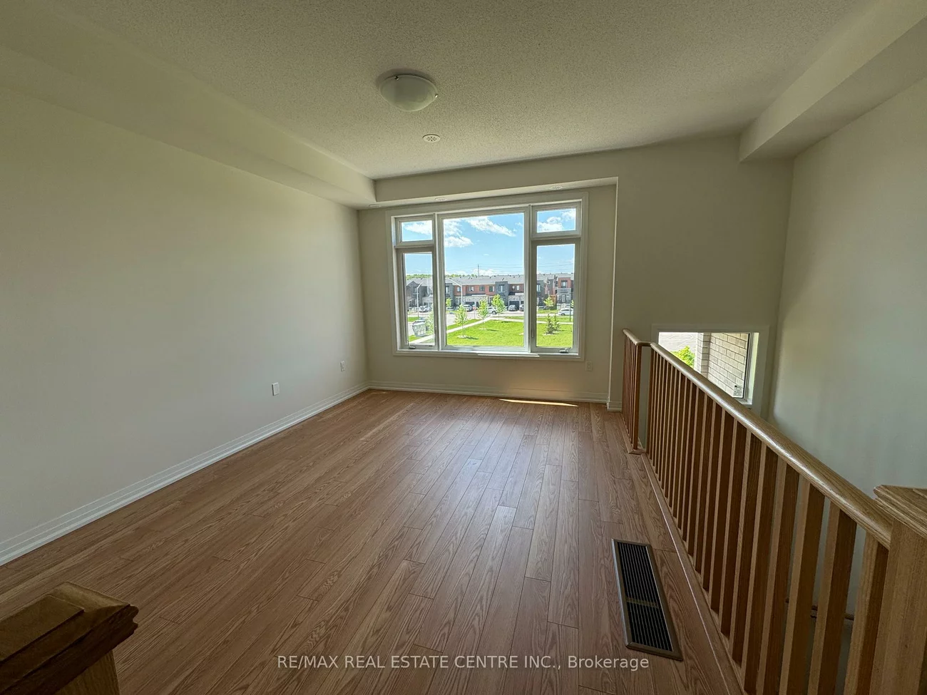 5, Cherry Hill, Painswick South, Barrie