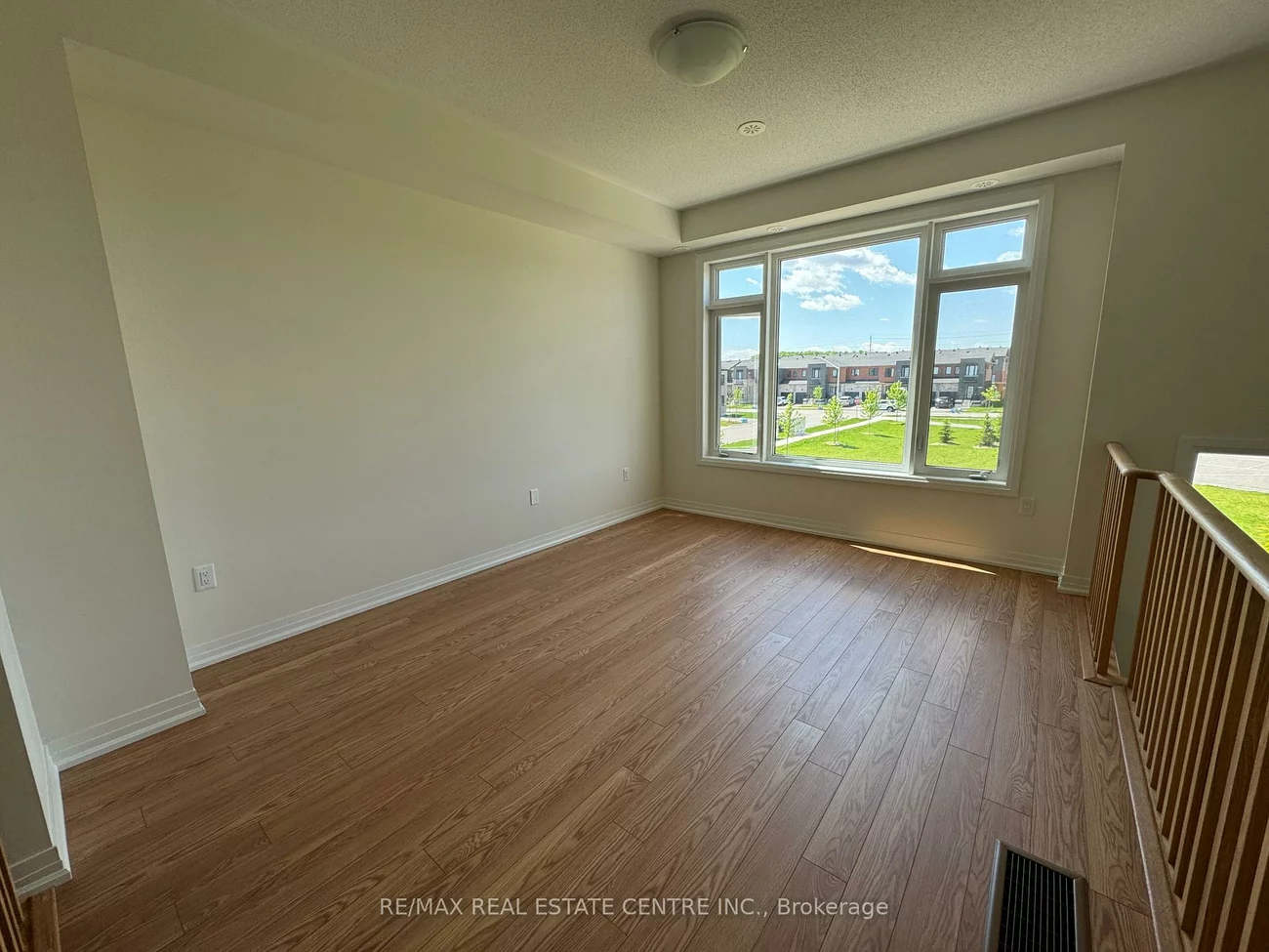 5, Cherry Hill, Painswick South, Barrie