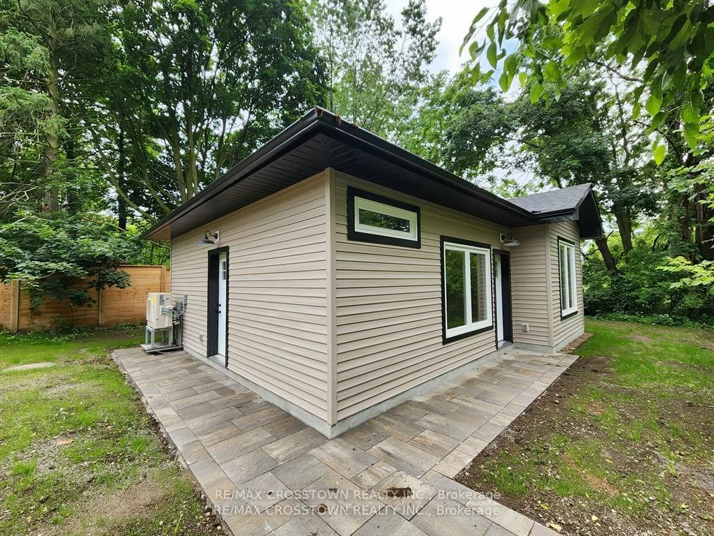 120, Dundonald, Codrington, Barrie