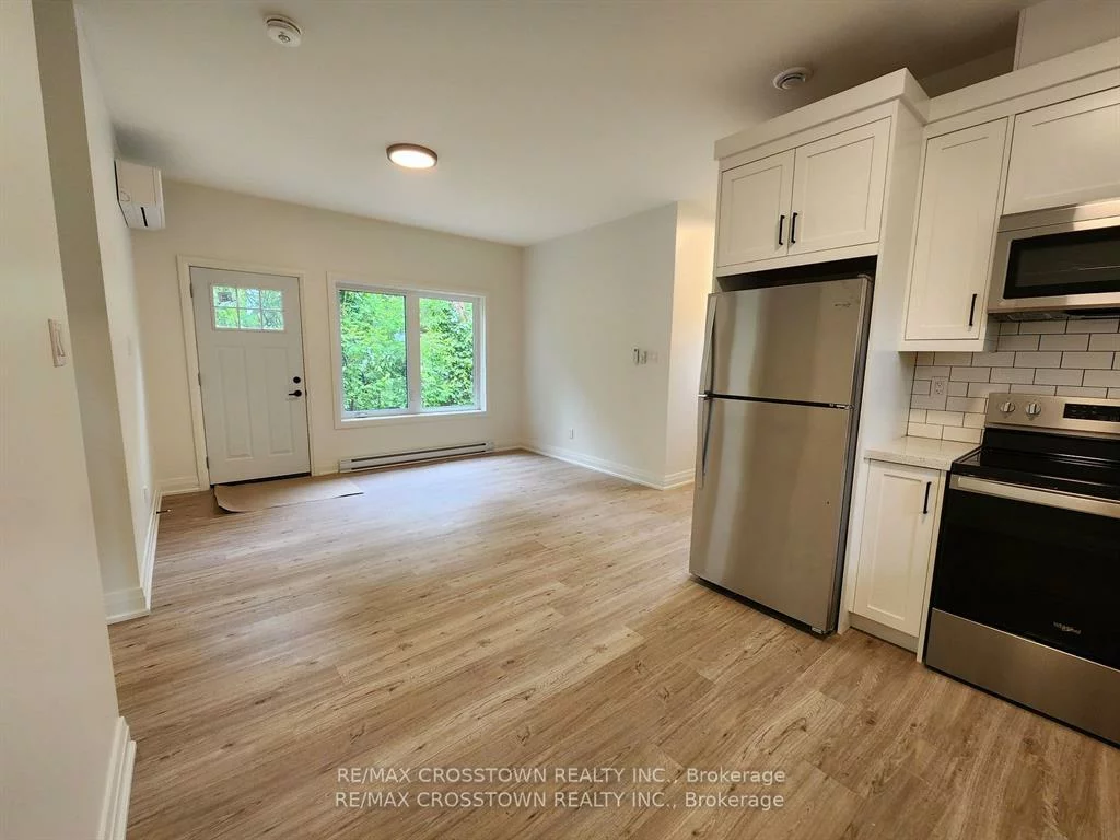 120, Dundonald, Codrington, Barrie