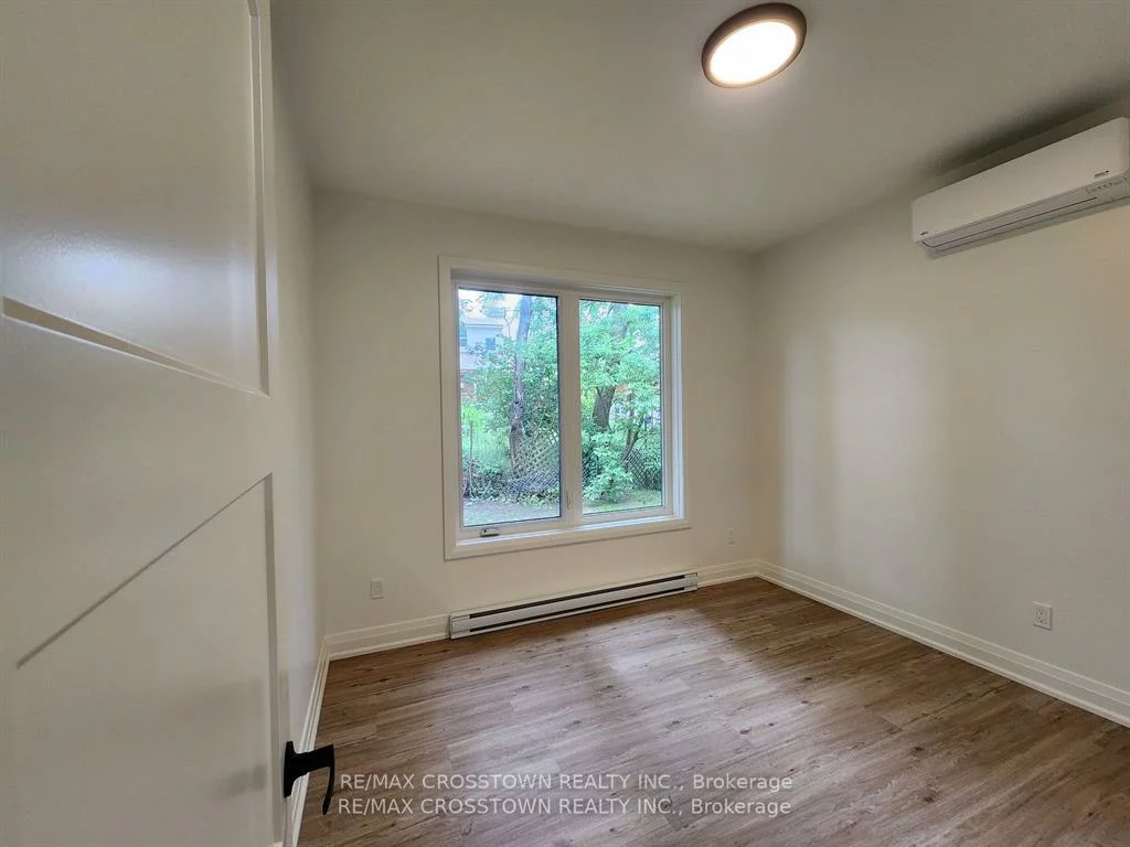 120, Dundonald, Codrington, Barrie