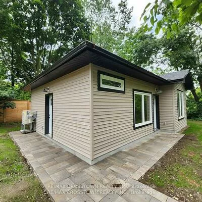 120, Dundonald, Codrington, Barrie