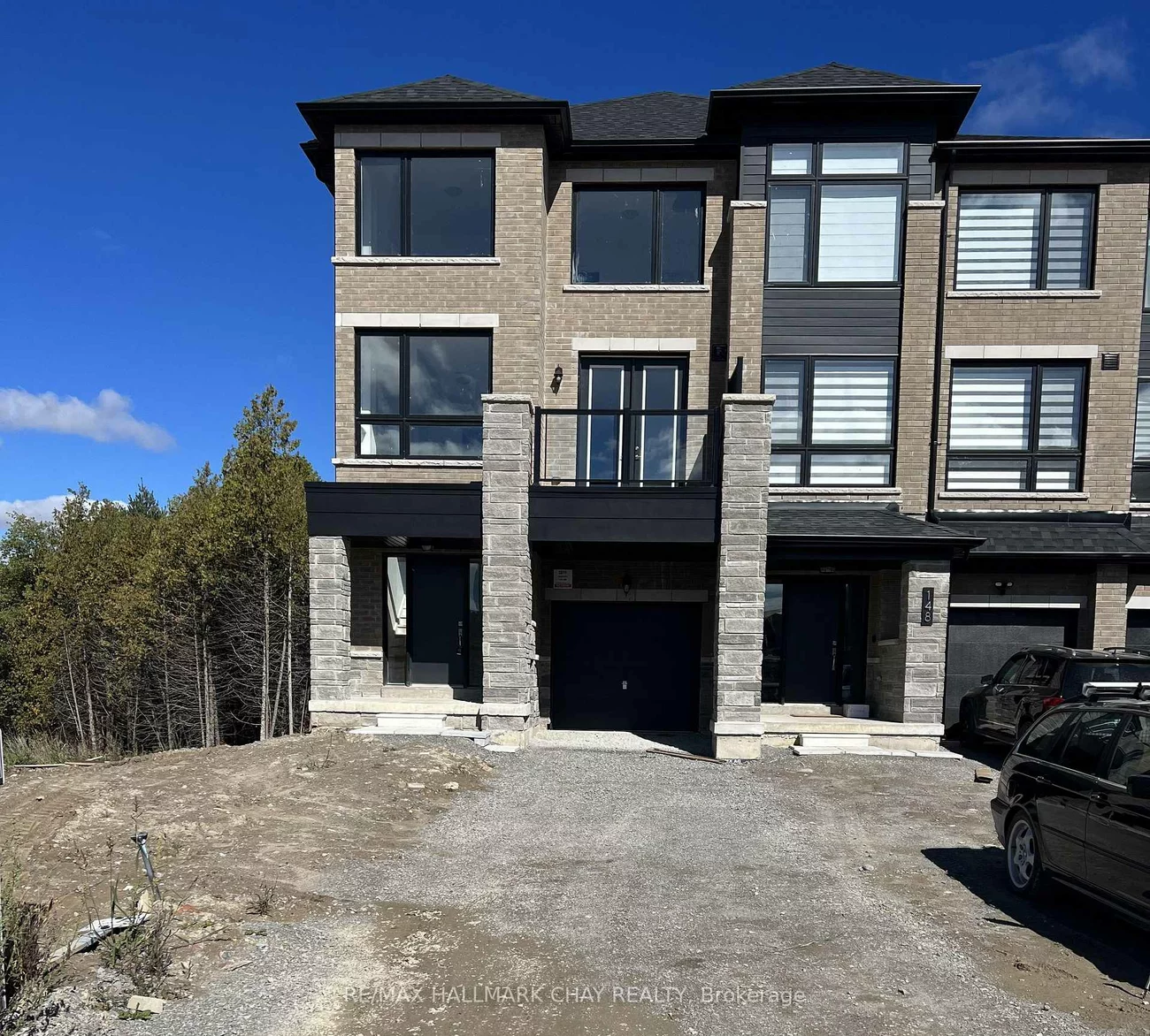 150, Blue Forest, Innis-Shore, Barrie