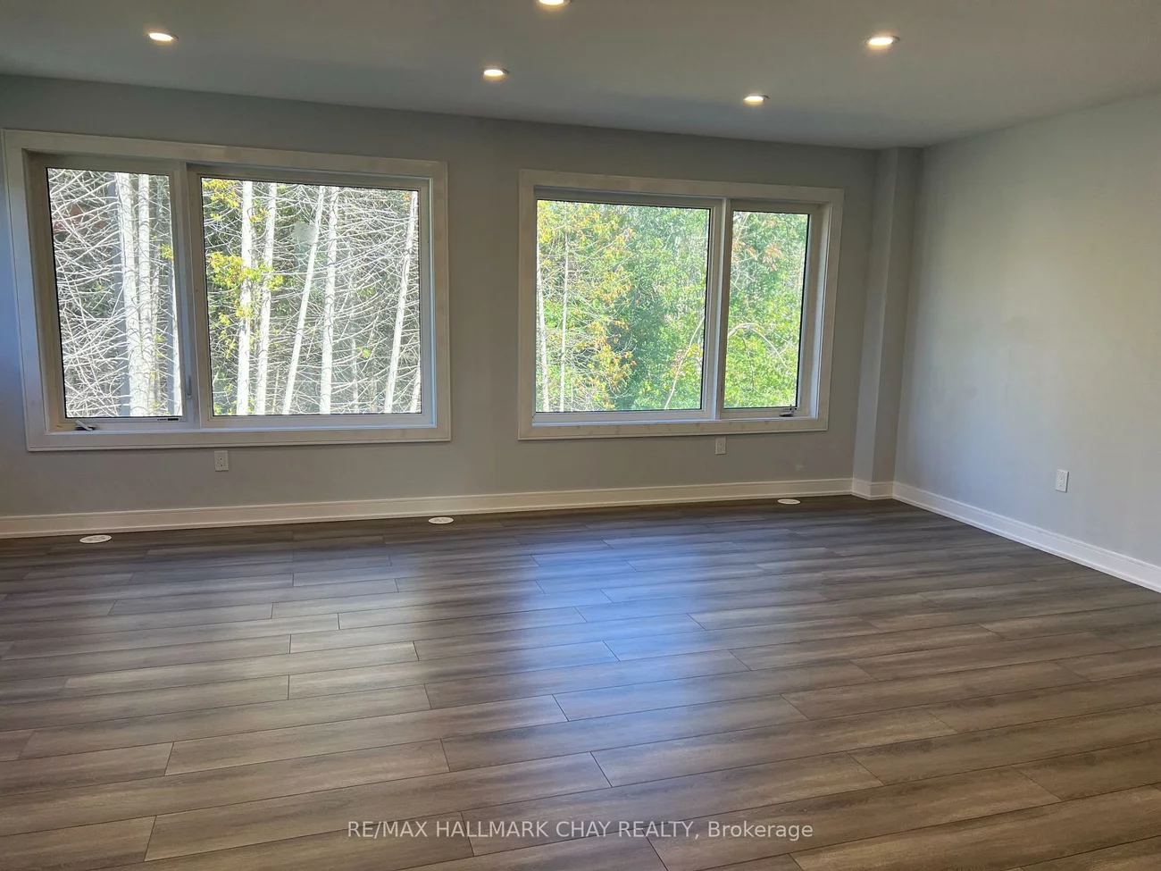 150, Blue Forest, Innis-Shore, Barrie