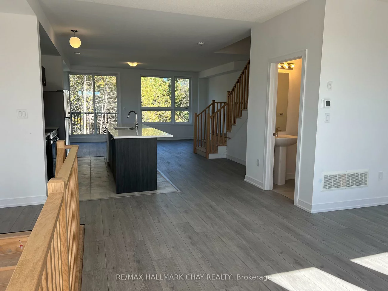 150, Blue Forest, Innis-Shore, Barrie