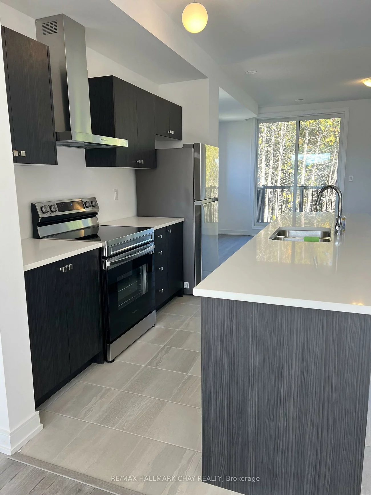 150, Blue Forest, Innis-Shore, Barrie