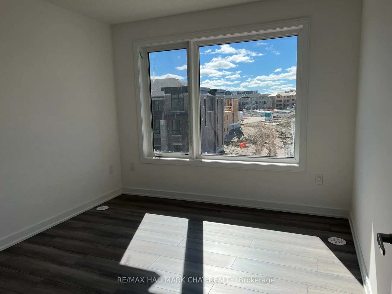 150, Blue Forest, Innis-Shore, Barrie