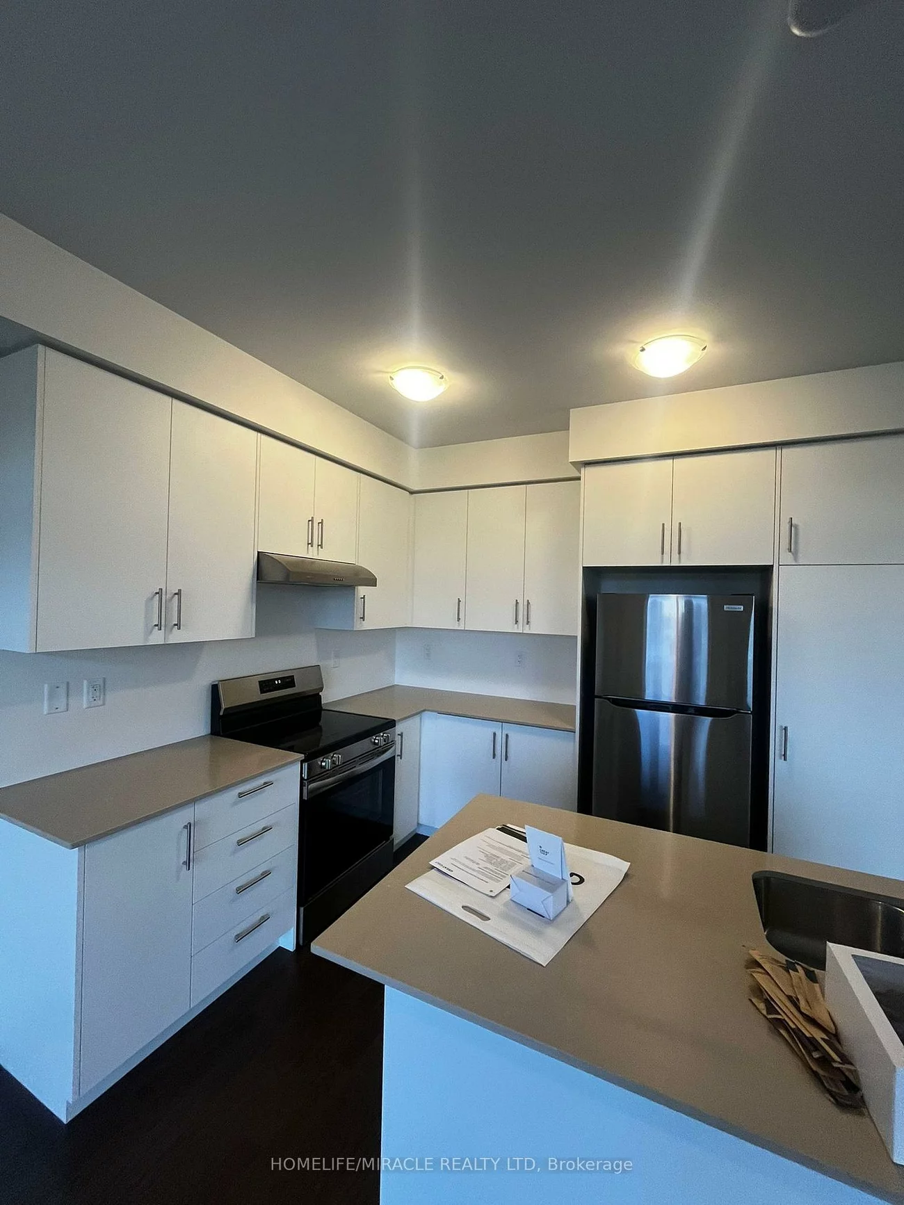 24, Phoenix, Rural Barrie Southeast, Barrie