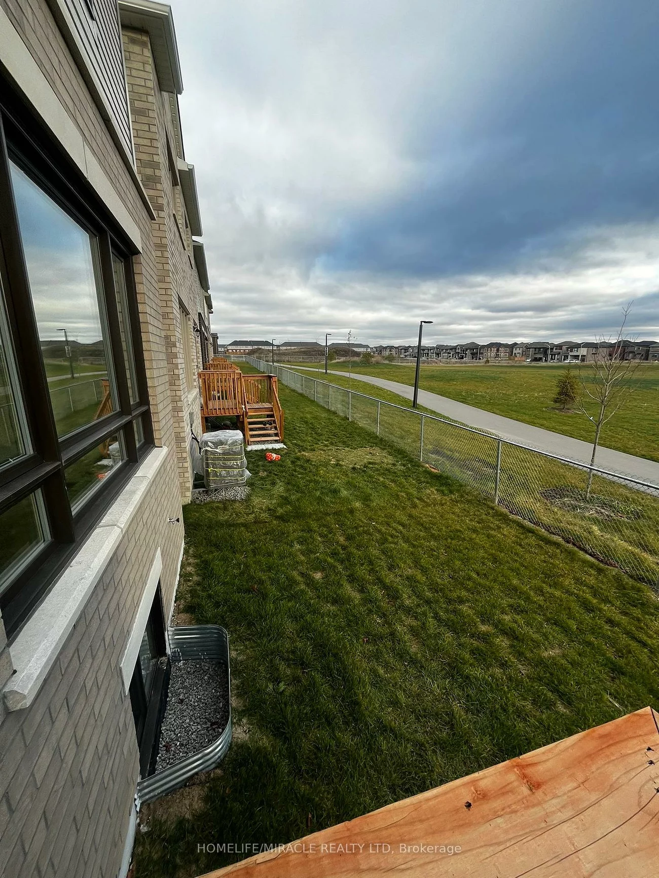 24, Phoenix, Rural Barrie Southeast, Barrie