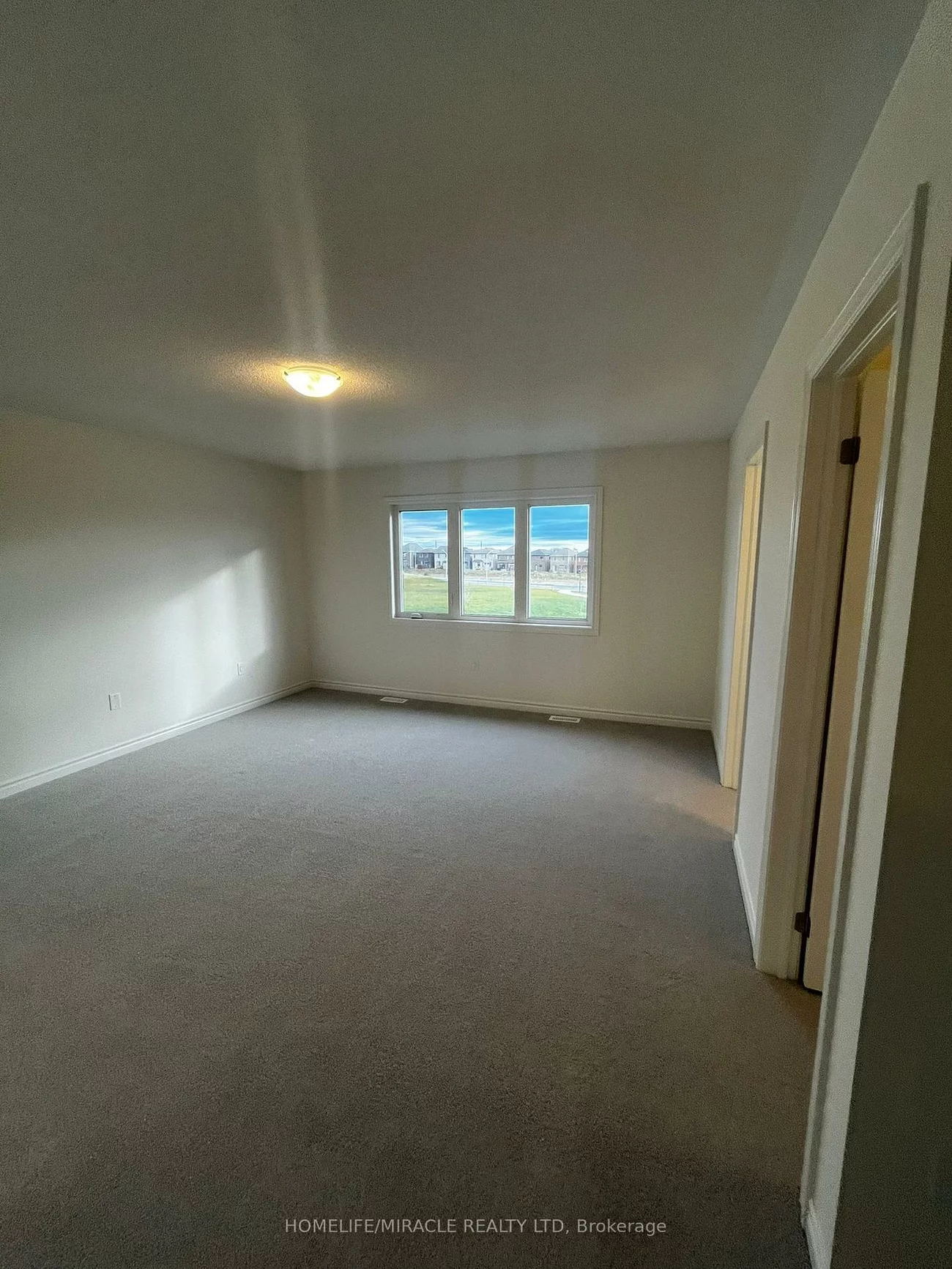 24, Phoenix, Rural Barrie Southeast, Barrie