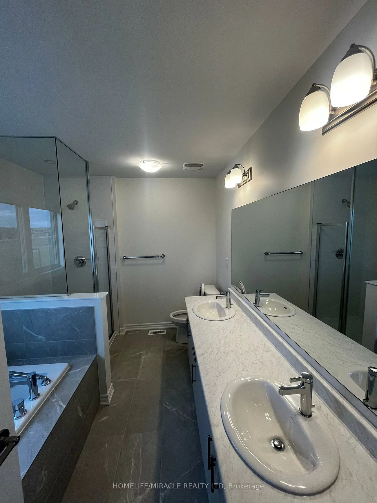 24, Phoenix, Rural Barrie Southeast, Barrie