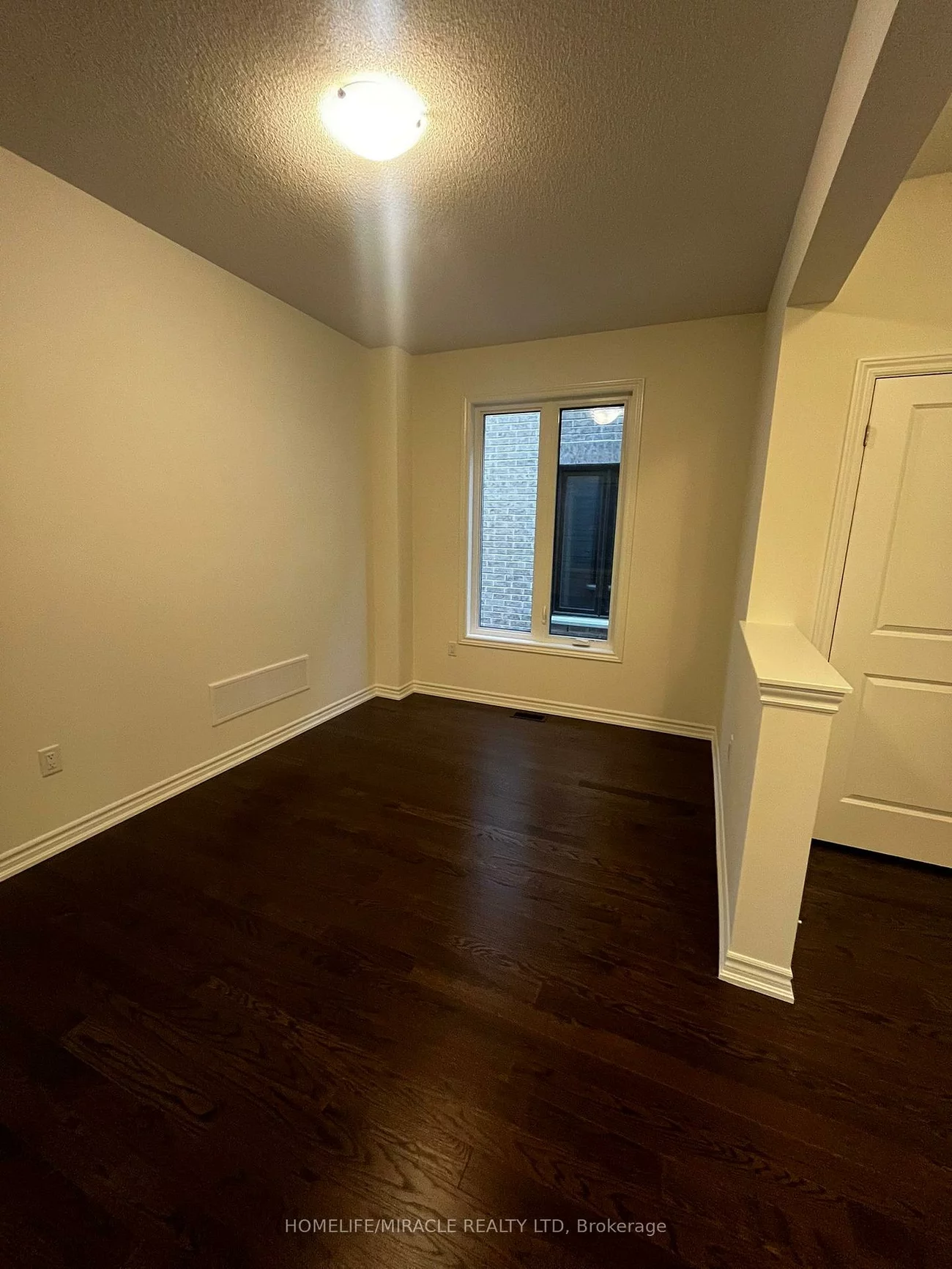 24, Phoenix, Rural Barrie Southeast, Barrie