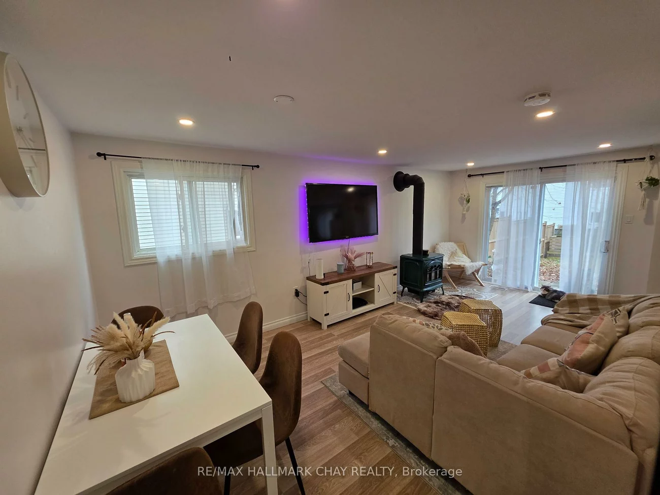 54, Shakespeare, Letitia Heights, Barrie