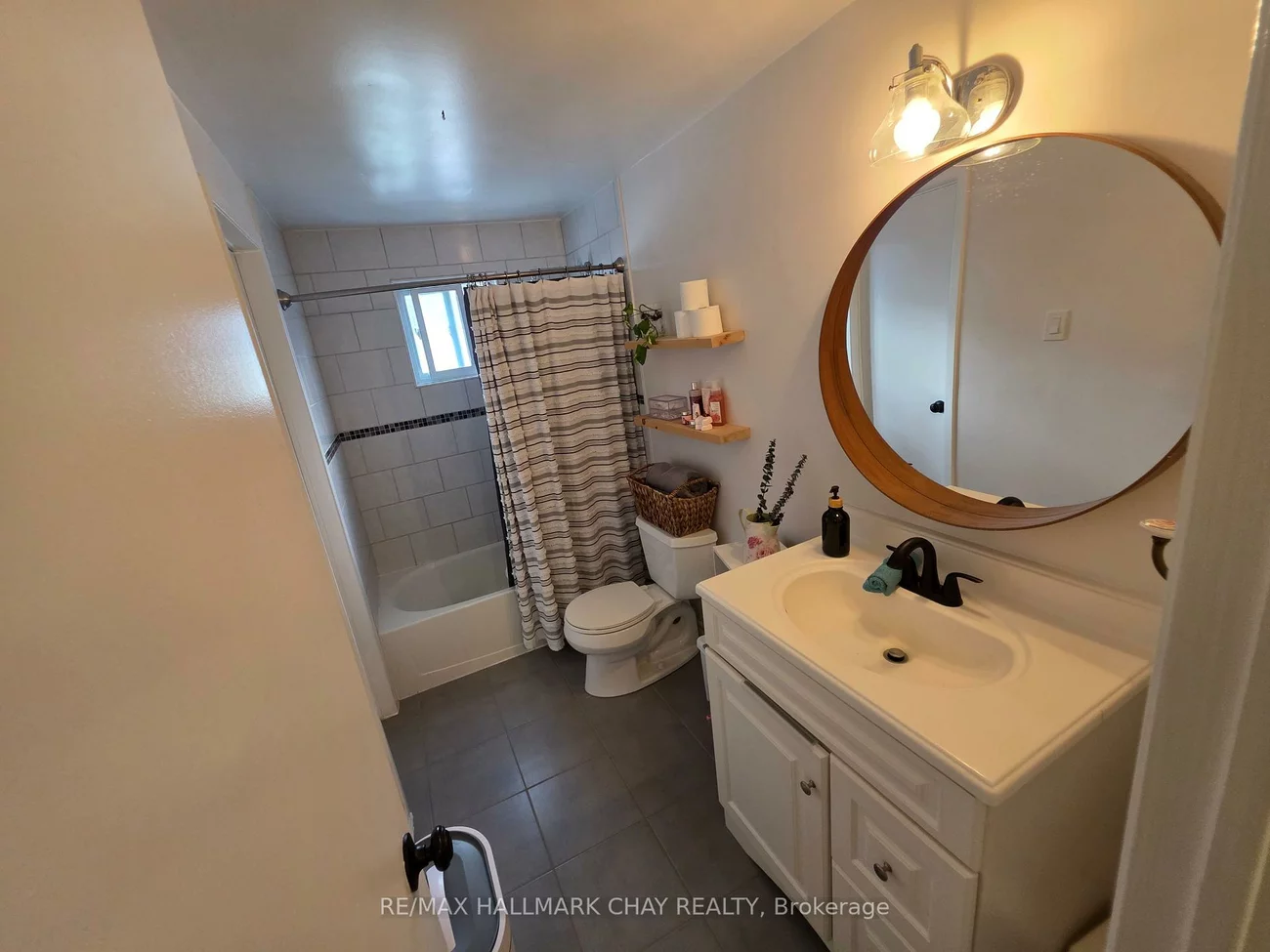 54, Shakespeare, Letitia Heights, Barrie