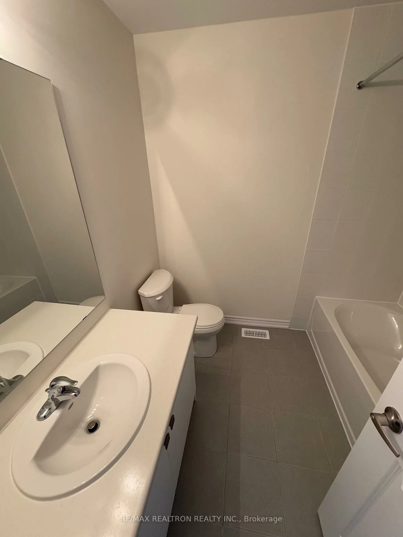 8, Prudhoe, Rural Barrie Southwest, Barrie