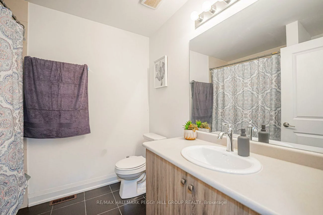 42, Alaskan, Rural Barrie Southwest, Barrie