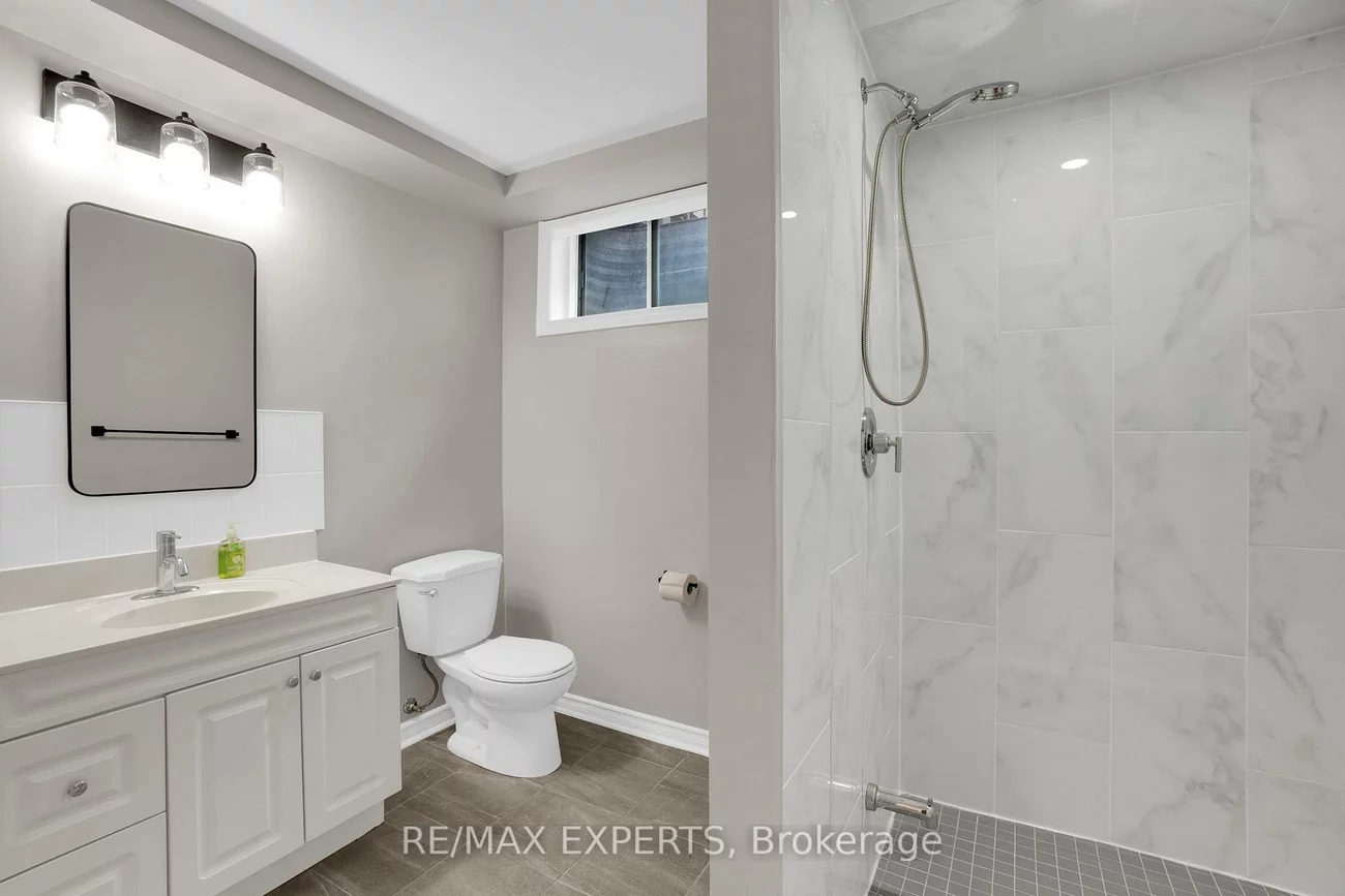 4, Frost, Letitia Heights, Barrie