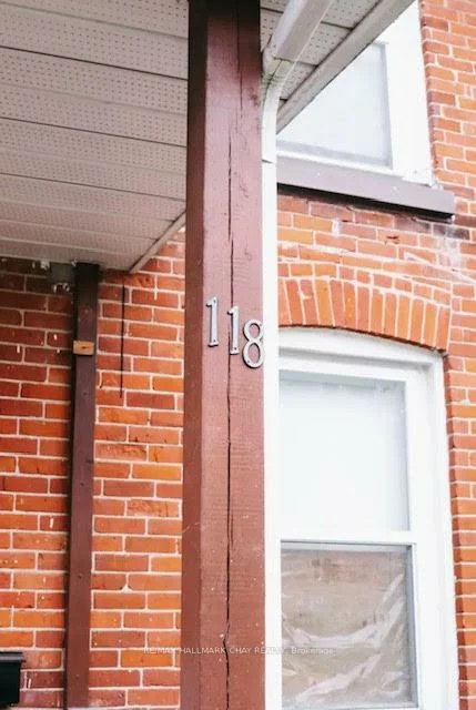 118, Mulcaster, Codrington, Barrie