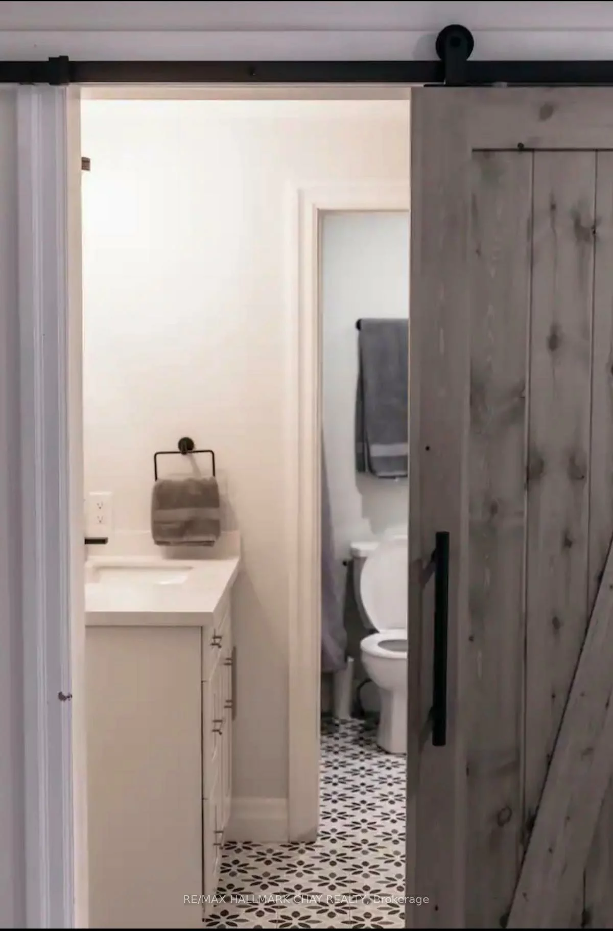 118, Mulcaster, Codrington, Barrie