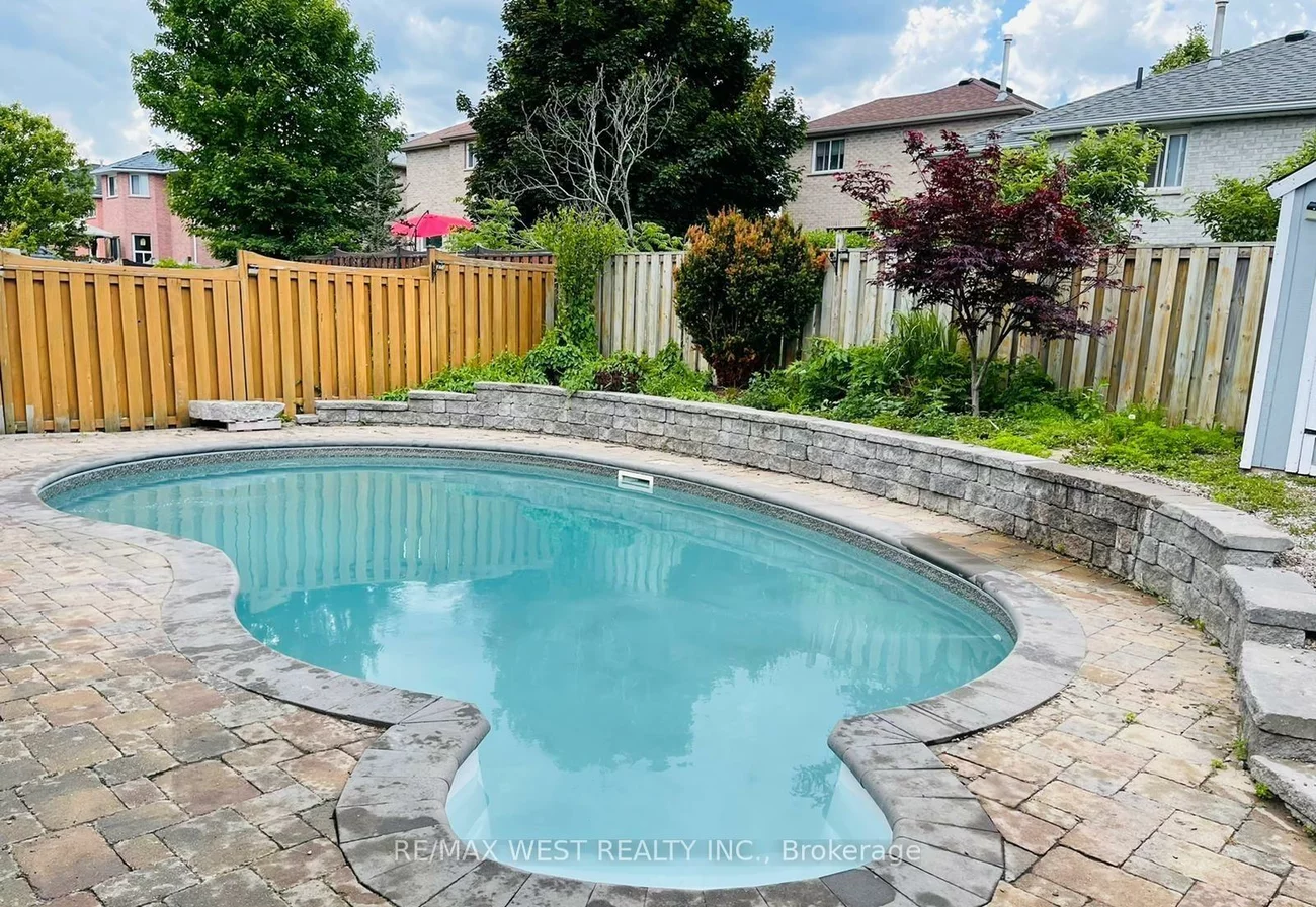 56, Livia Herman, East Bayfield, Barrie