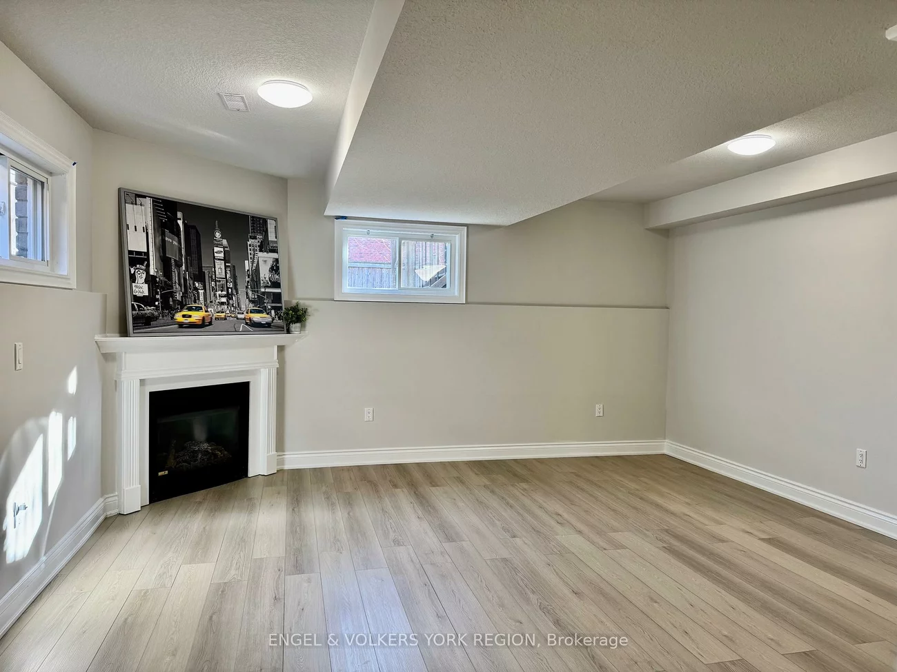 125, Sovereign's, Innis-Shore, Barrie