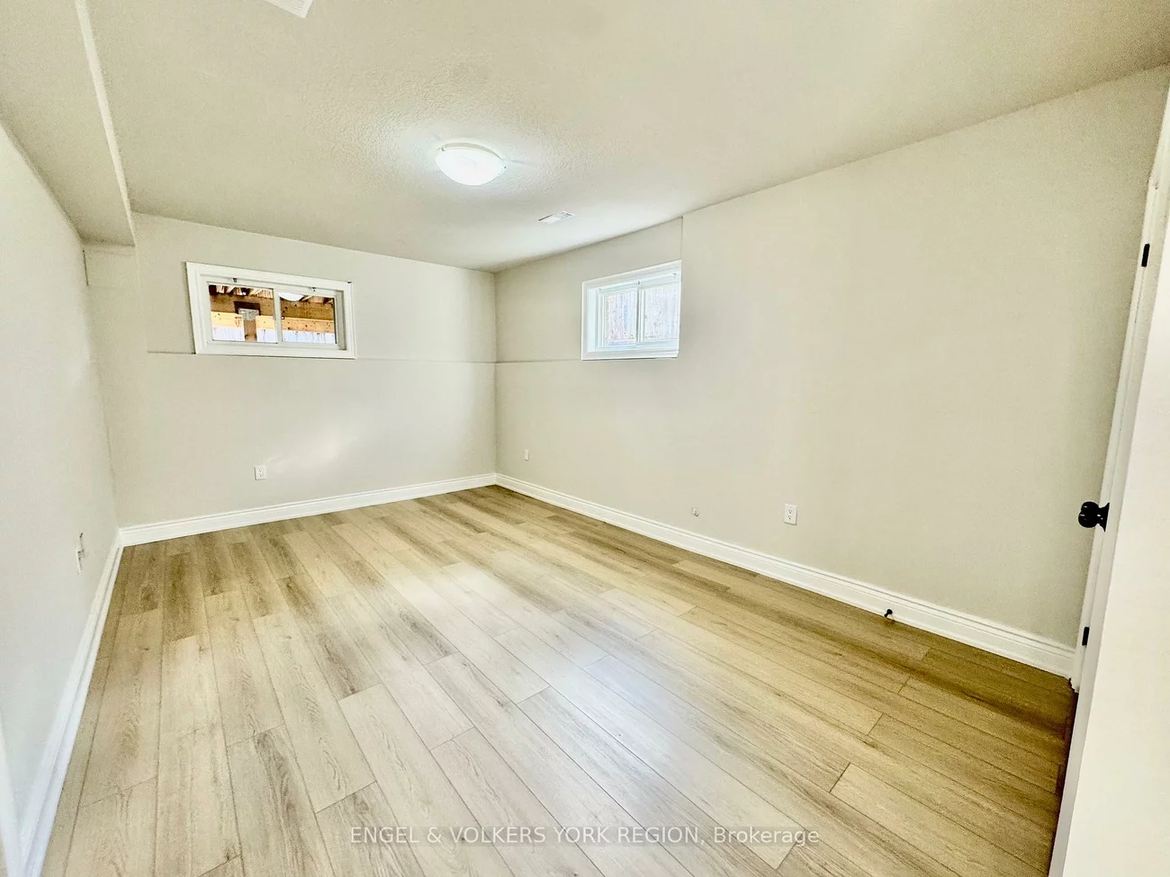 125, Sovereign's, Innis-Shore, Barrie