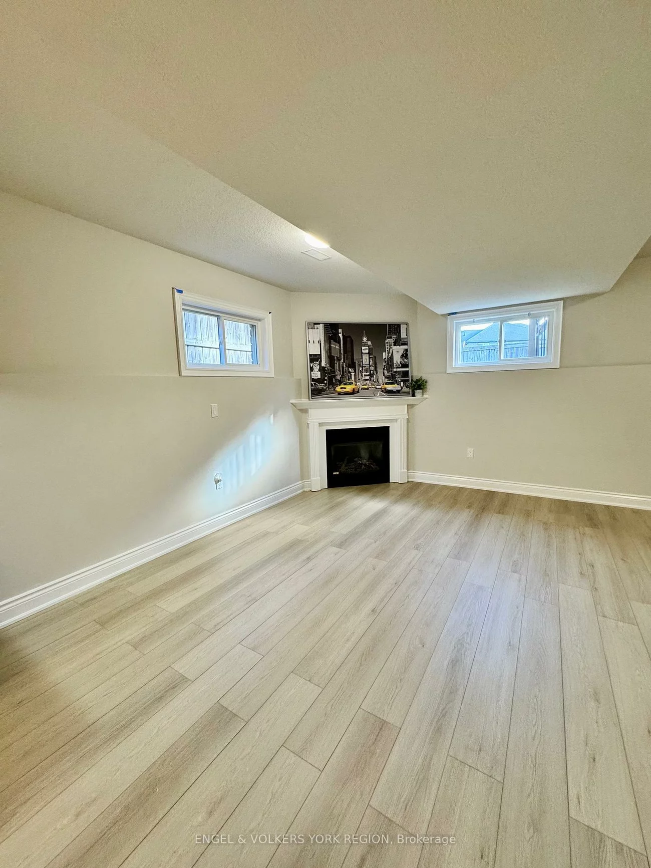 125, Sovereign's, Innis-Shore, Barrie