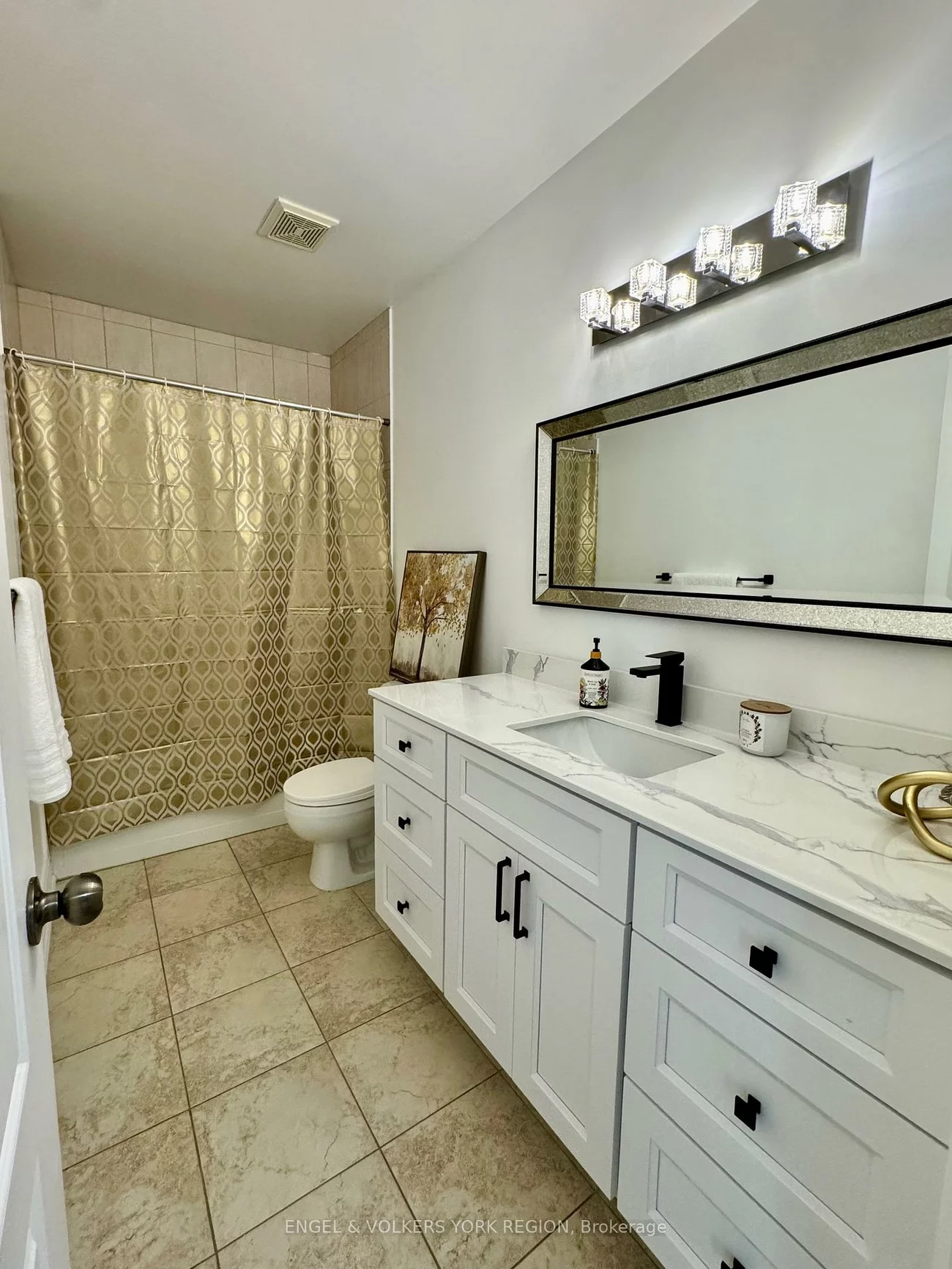 125, Sovereign's, Innis-Shore, Barrie