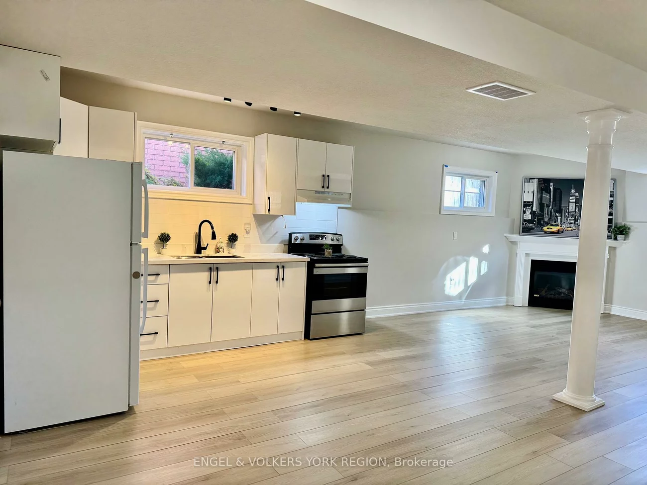 125, Sovereign's, Innis-Shore, Barrie