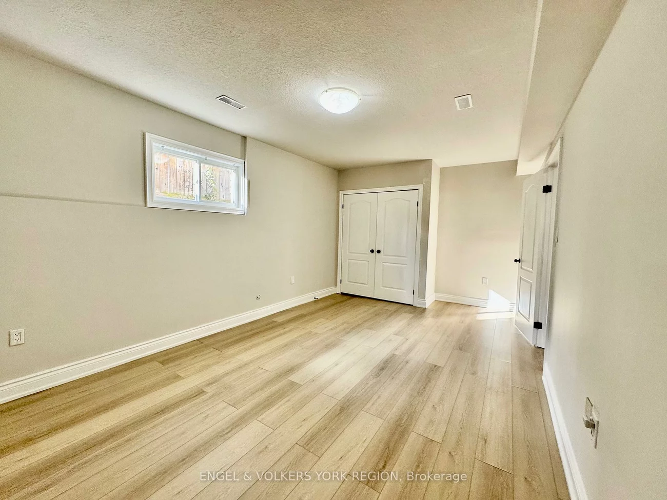 125, Sovereign's, Innis-Shore, Barrie