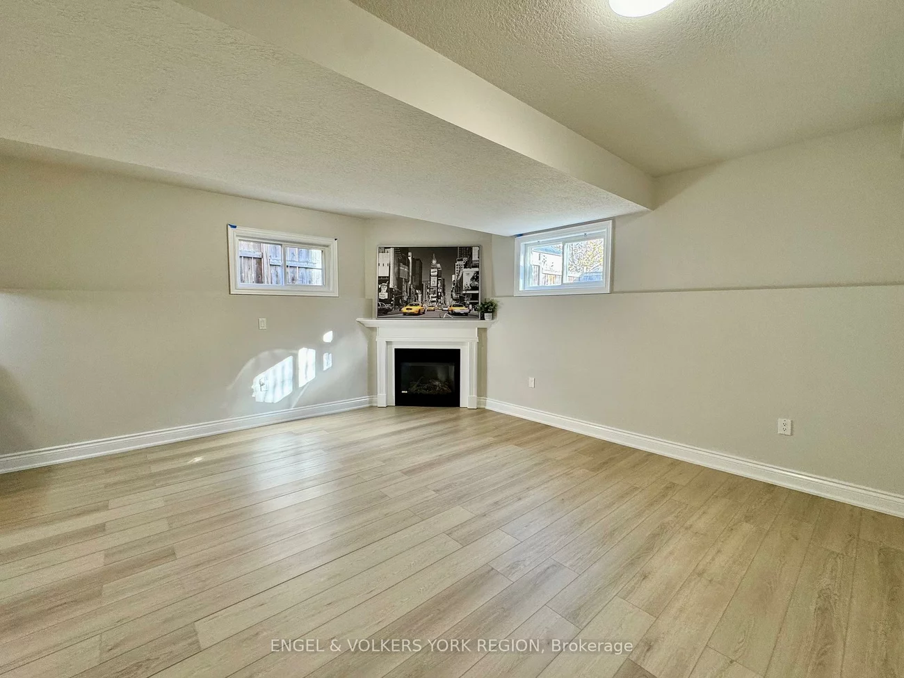 125, Sovereign's, Innis-Shore, Barrie