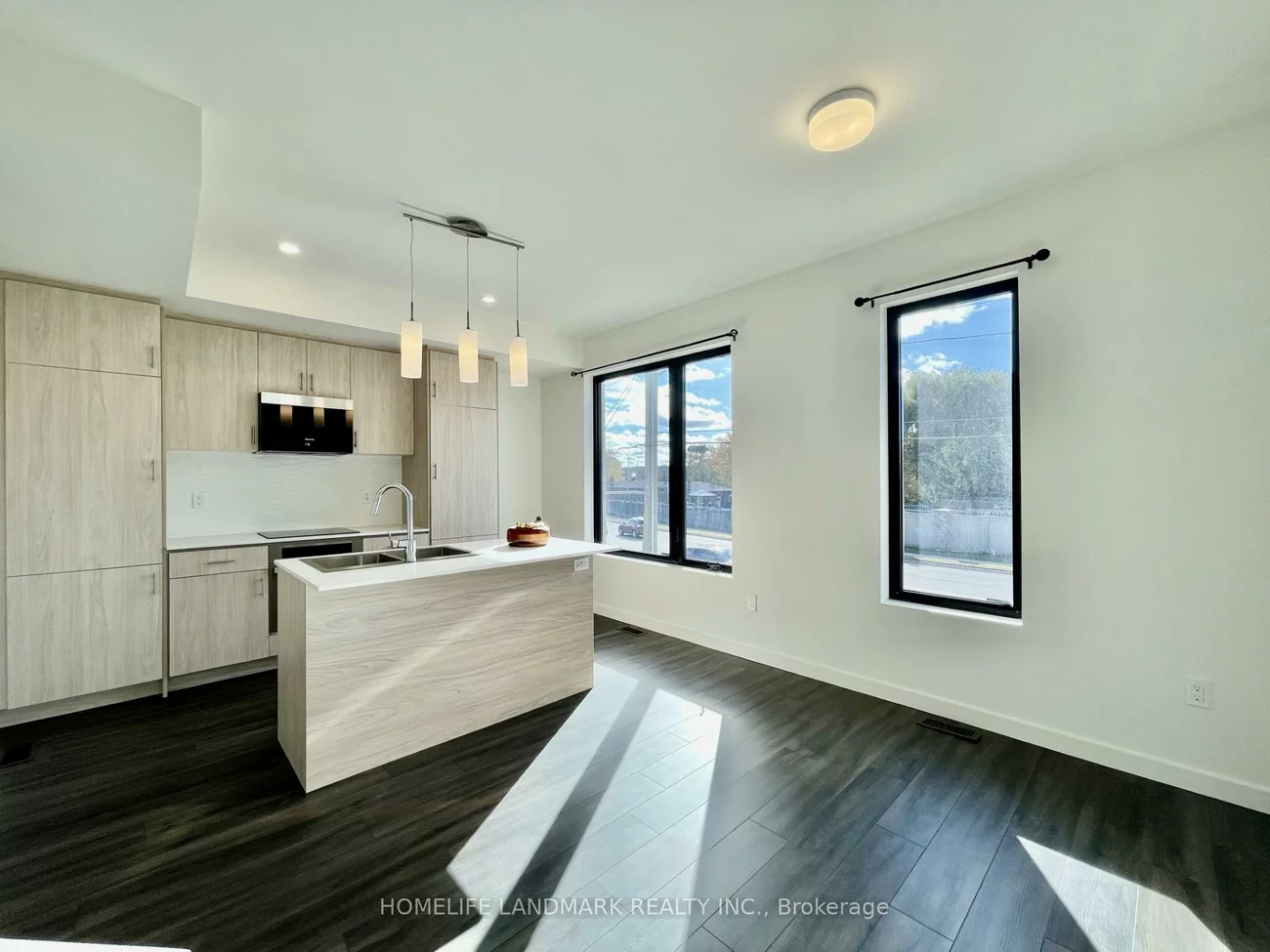 29, Rainwater, Holly, Barrie