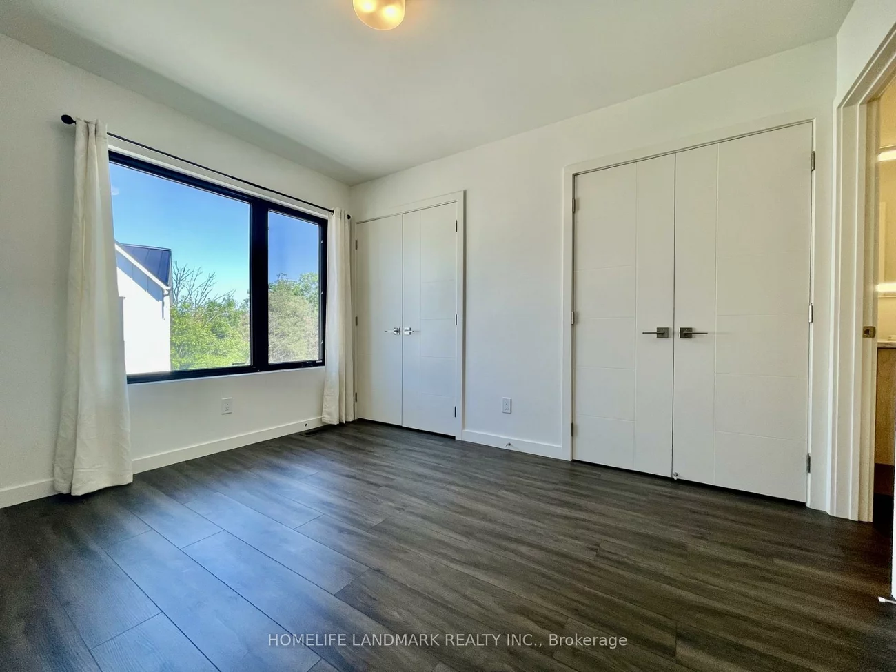 29, Rainwater, Holly, Barrie