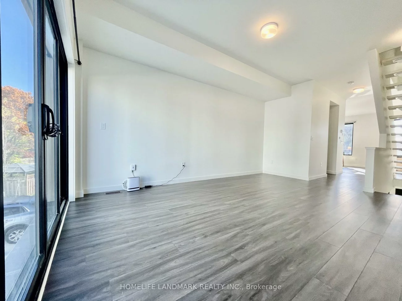 29, Rainwater, Holly, Barrie