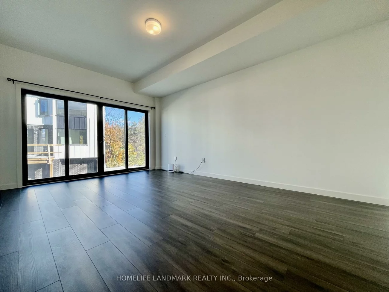 29, Rainwater, Holly, Barrie