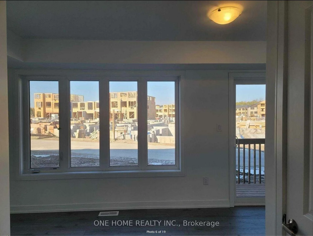 35, Blue Forest, Innis-Shore, Barrie