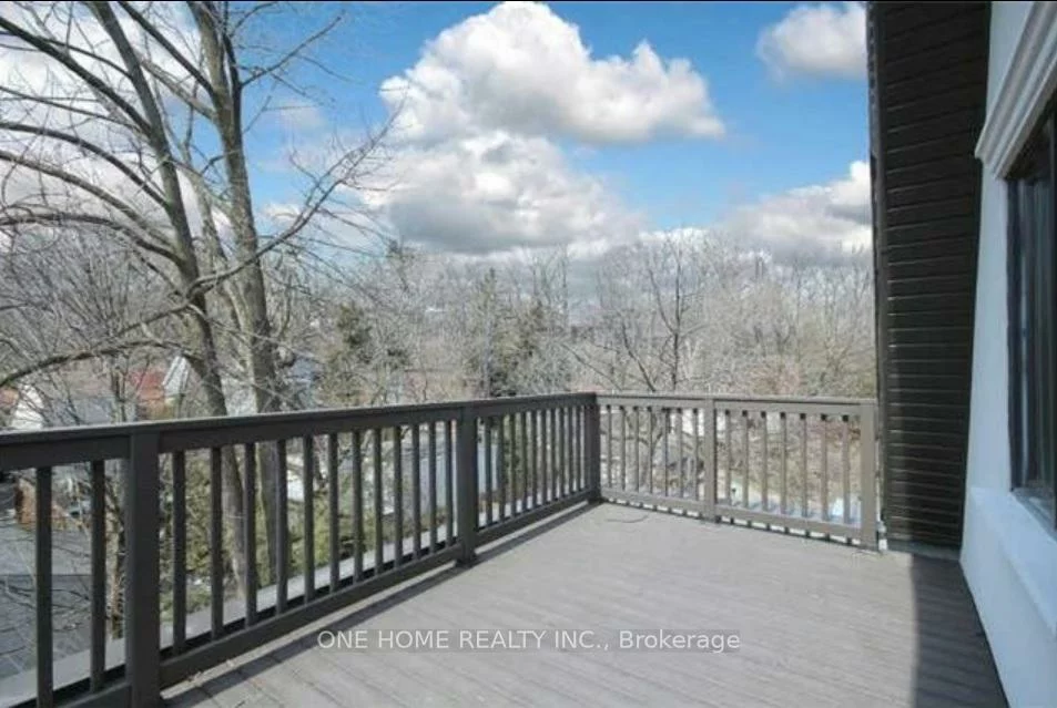 35, Blue Forest, Innis-Shore, Barrie