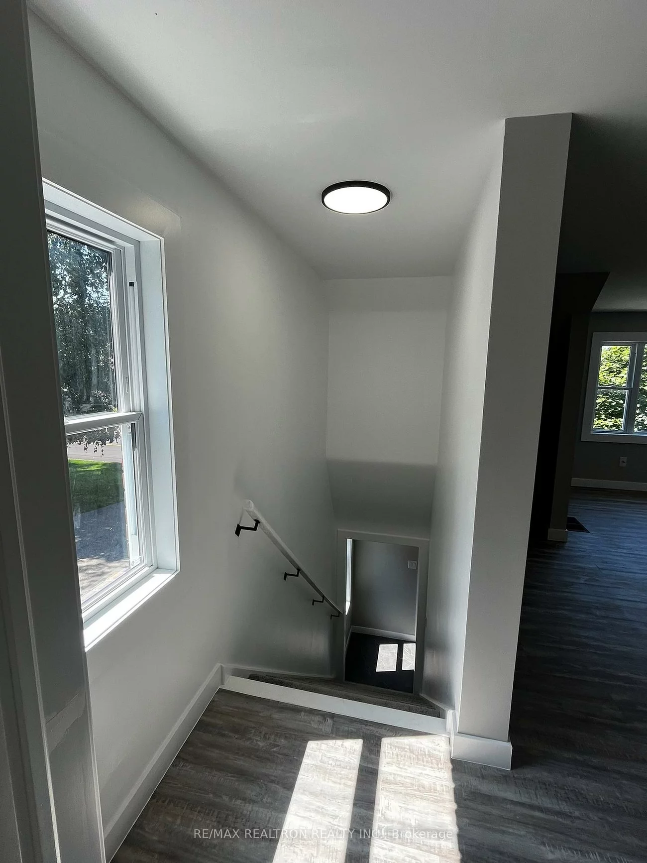 9, Gunn, Wellington, Barrie