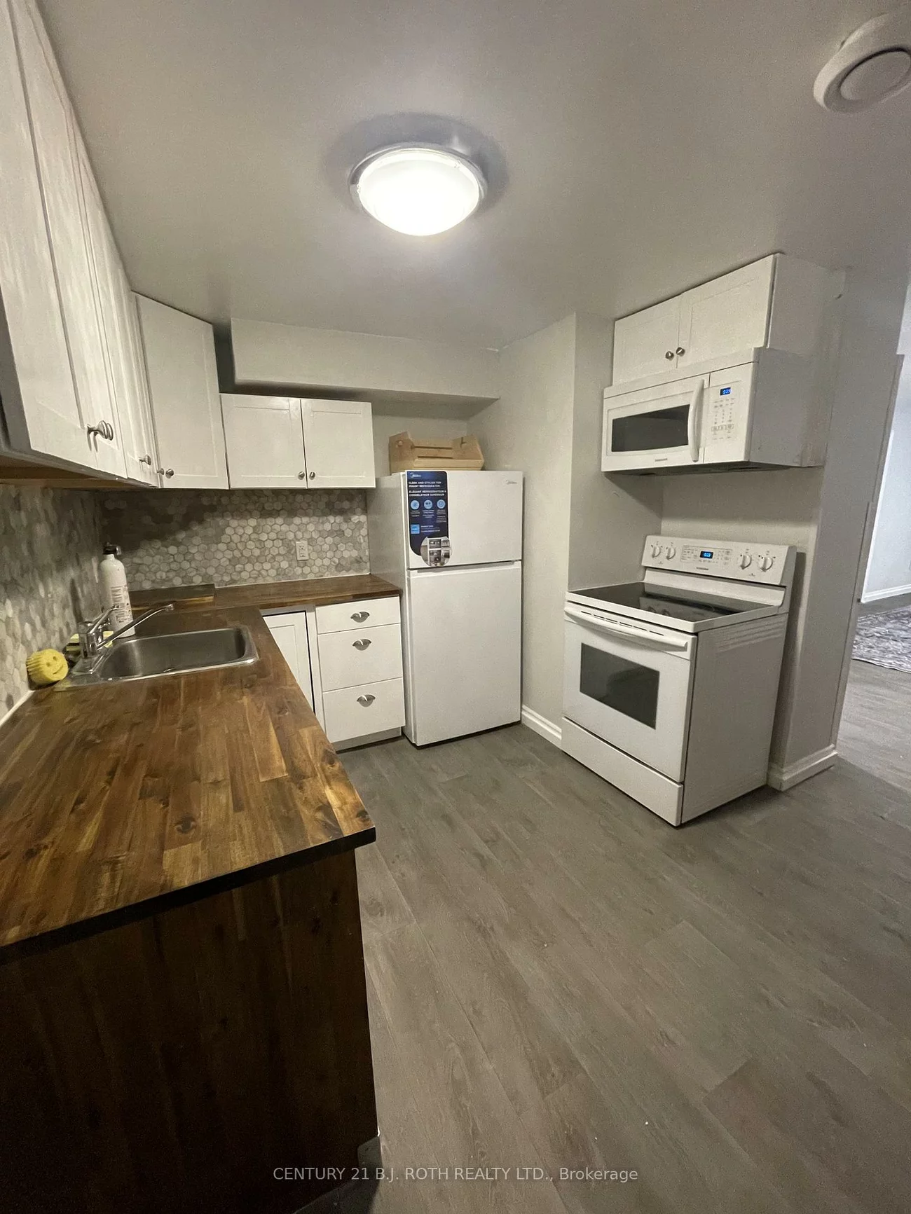 8, Daphne, Cundles East, Barrie