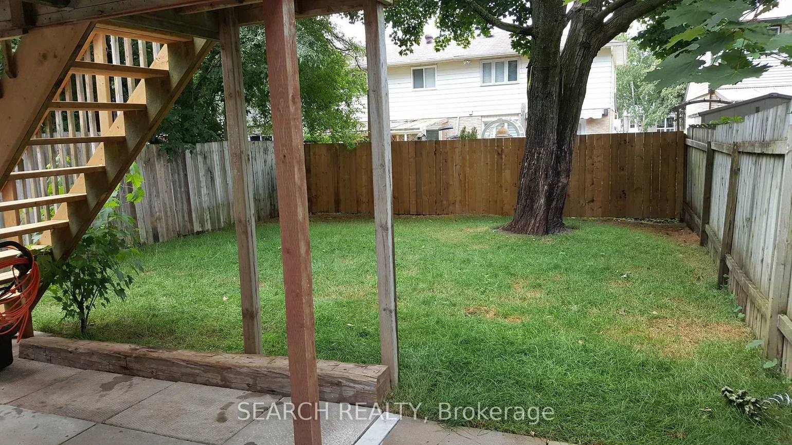 70-A, Chaucer, Letitia Heights, Barrie