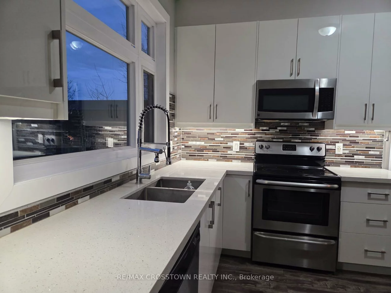 540, Essa, Holly, Barrie