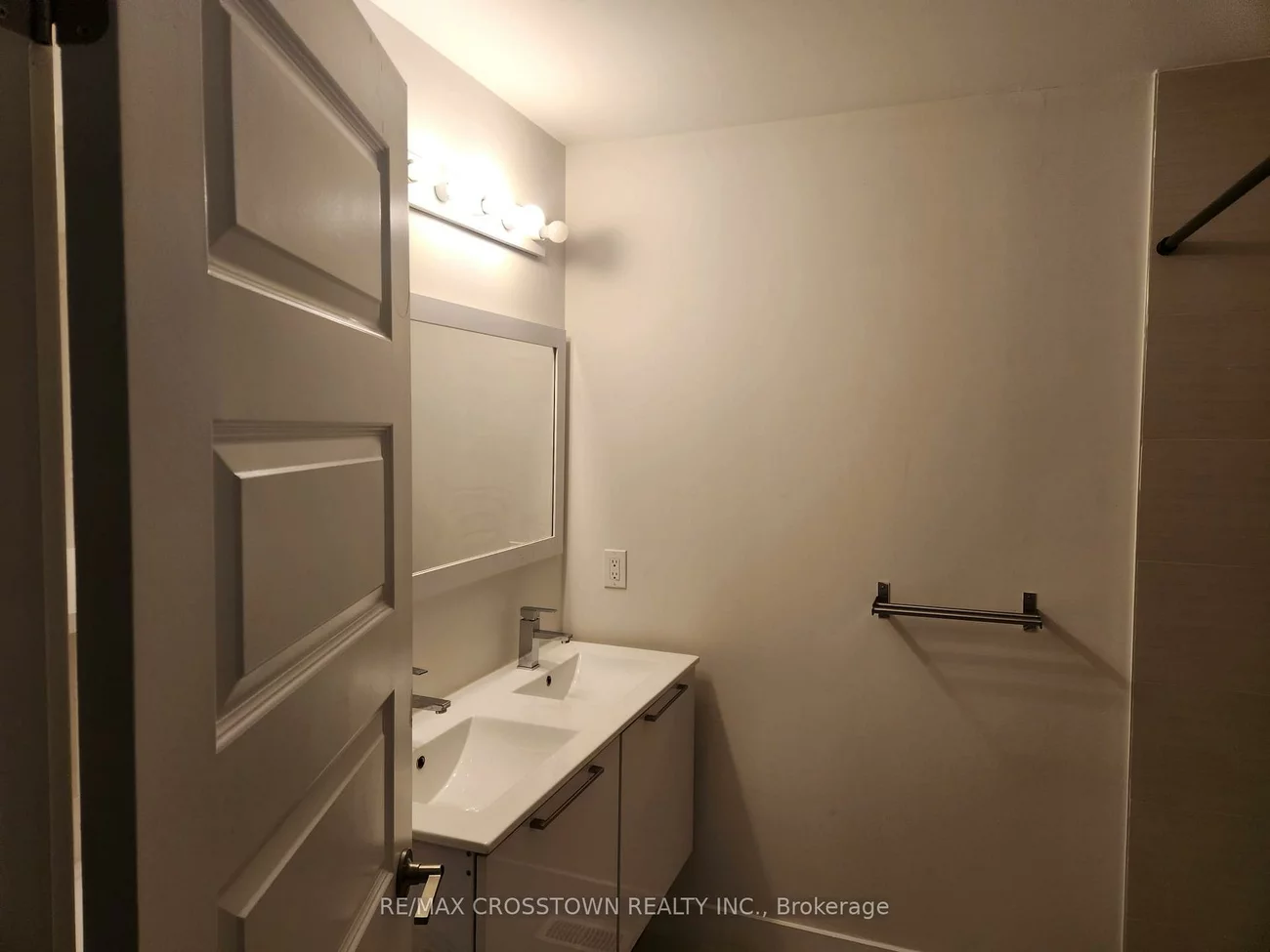 540, Essa, Holly, Barrie