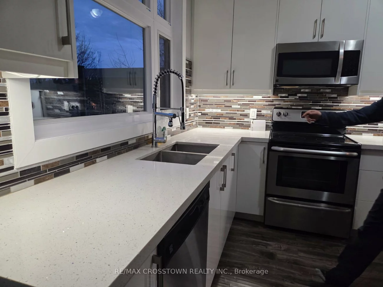 540, Essa, Holly, Barrie