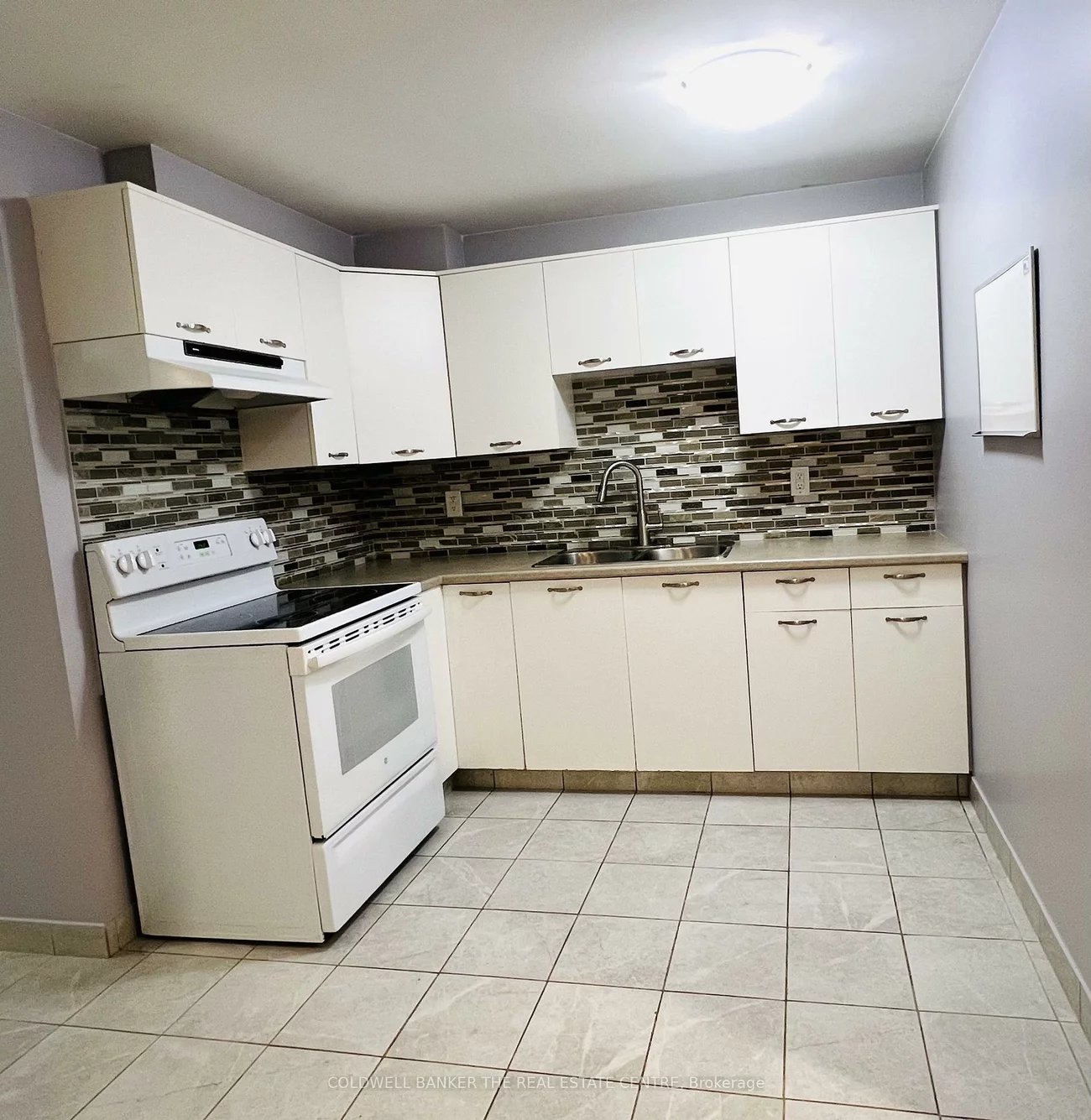 208, Wellington, Wellington, Barrie