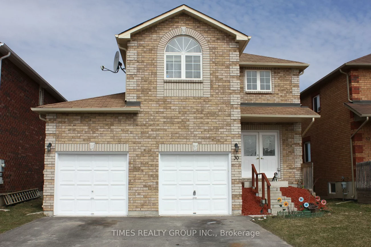 30, Claire, Painswick South, Barrie