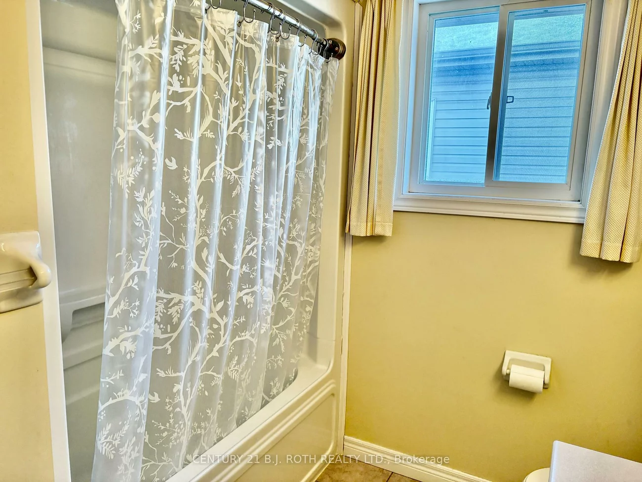 194, Livingstone, Little Lake, Barrie