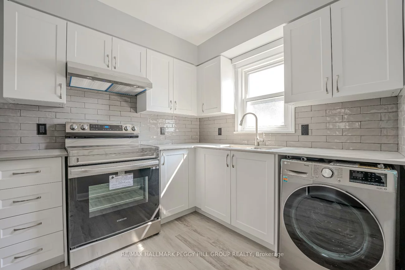 76, John, Lakeshore, Barrie