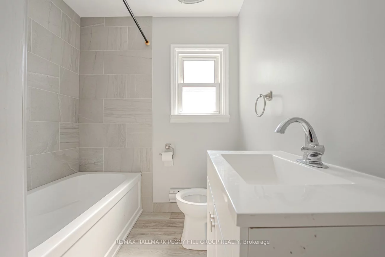 76, John, Lakeshore, Barrie